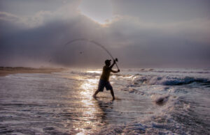 How to Cast a Spinning Rod from Shore